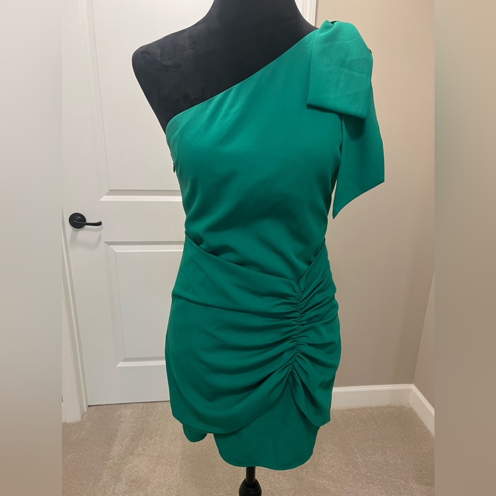 Womens Green Lovers + Friends Mini/ shoulder dress, size small